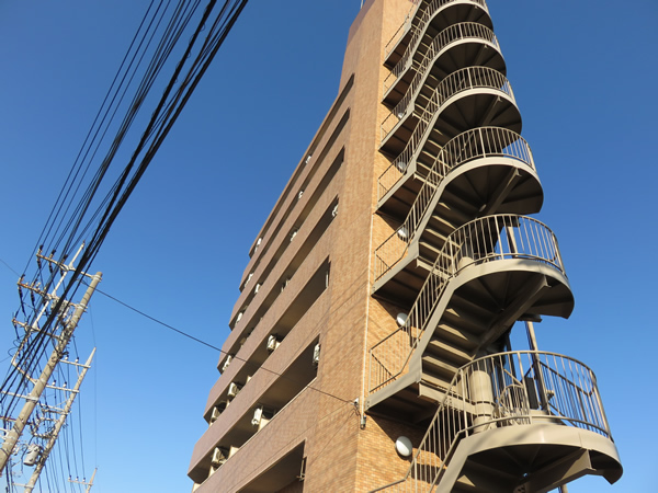 ライオンズマンション厚木駅前の外観