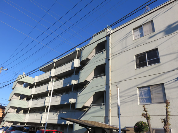 ロイヤルハイツ相模原の外観