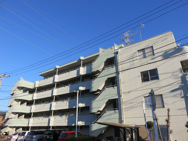 ロイヤルハイツ相模原の外観