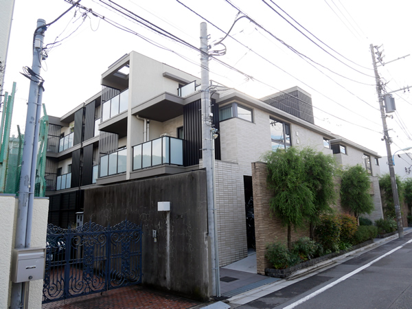 リリーゼ目白近衛町の外観