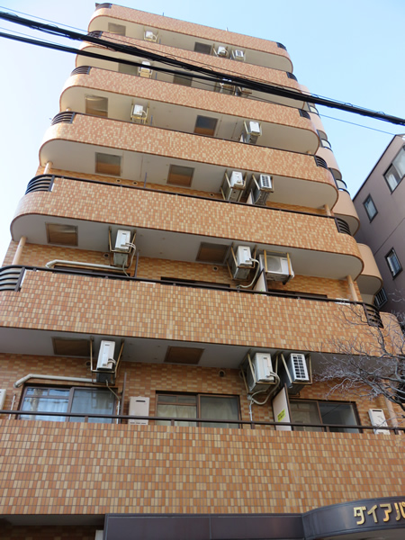 ダイアパレス相模原西門の外観