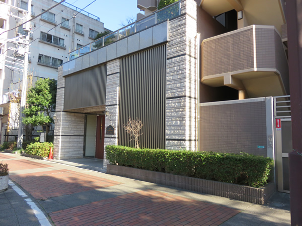 日神パレステージ西門公園通りの外観