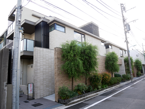 リリーゼ目白近衛町の外観