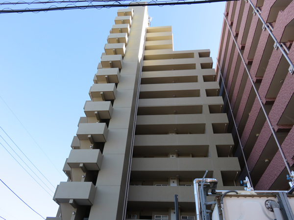 イトーピア相模原ウィズイーストフォートの外観