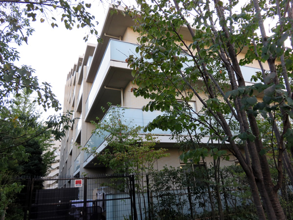 グランドメゾン狛江の外観