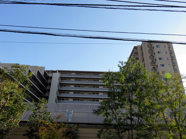 グランドメゾン狛江の外観