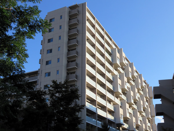 グランドメゾン狛江の外観