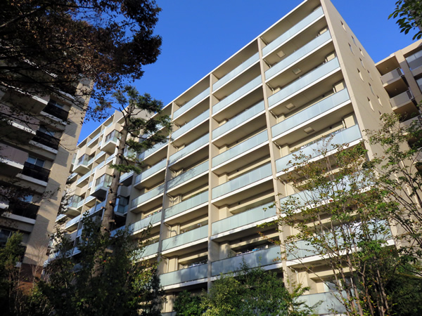 グランドメゾン狛江の外観