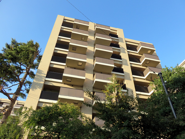 グランドメゾン狛江の外観