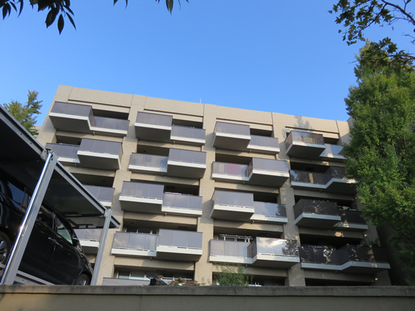 グランドメゾン狛江の外観