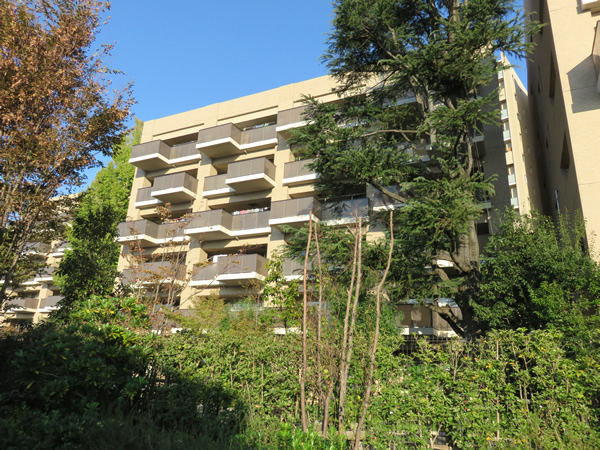 グランドメゾン狛江の外観