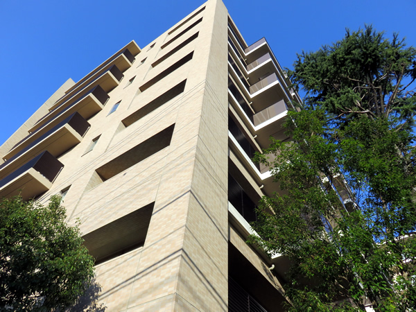 グランドメゾン狛江の外観