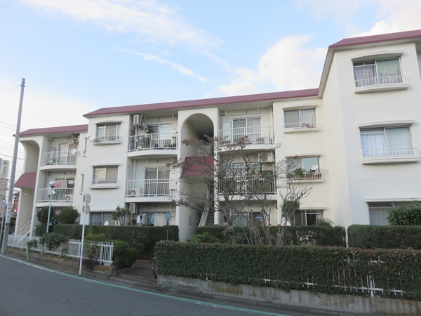 小田急和泉グリーンハイムＣ棟の外観