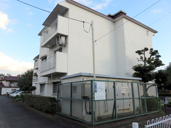 小田急和泉グリーンハイムＣ棟の外観