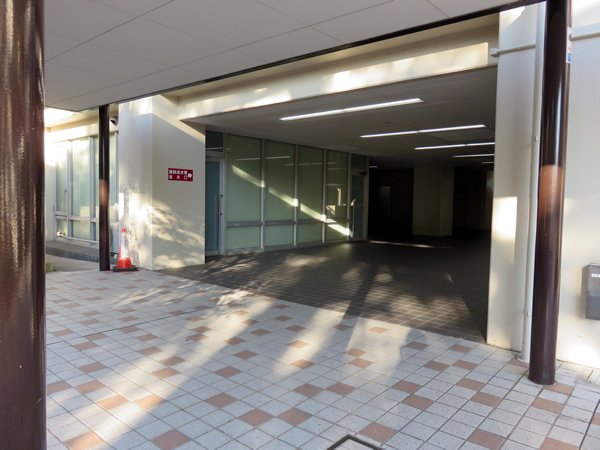 狛江セントラルハイツの外観