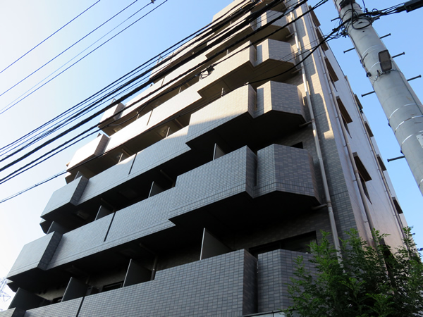 ルーブル狛江の外観