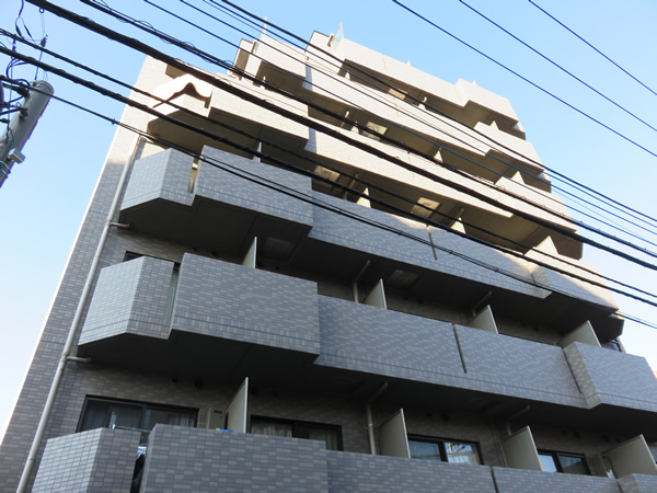 ルーブル狛江の外観