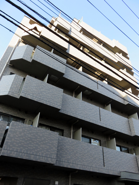 ルーブル狛江の外観