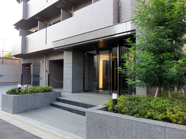 ルーブル狛江の外観