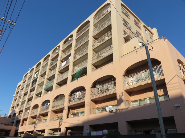 豊栄狛江マンションの外観