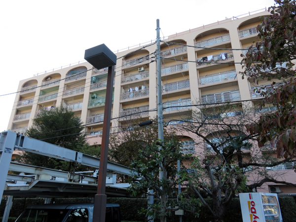 豊栄狛江マンションの外観