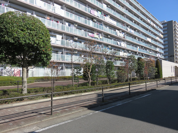 藤和相模原ハイタウンの外観