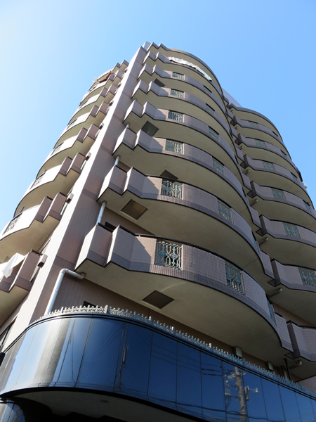 日神デュオステージ町田の外観