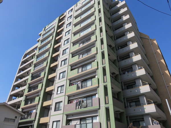 ロアーブルビュー相模原の外観