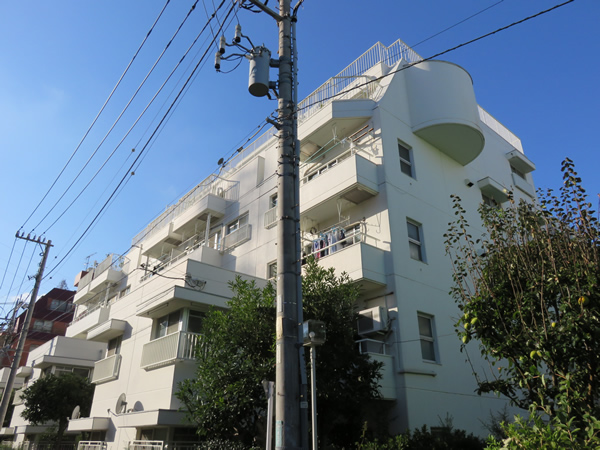 クイーポ狛江の外観