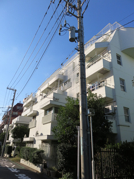 クイーポ狛江の外観