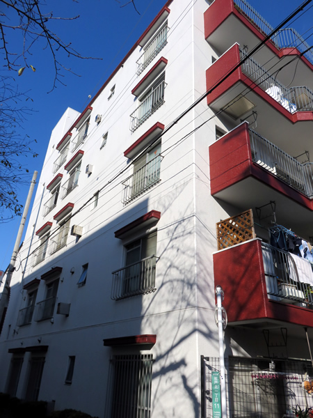 狛江ハイツの外観