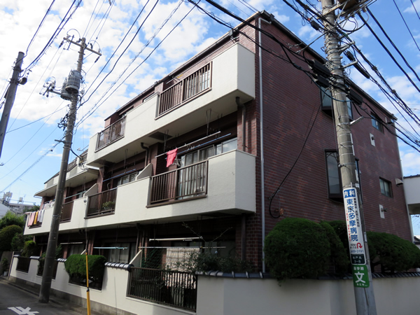 ヨシコー狛江の外観