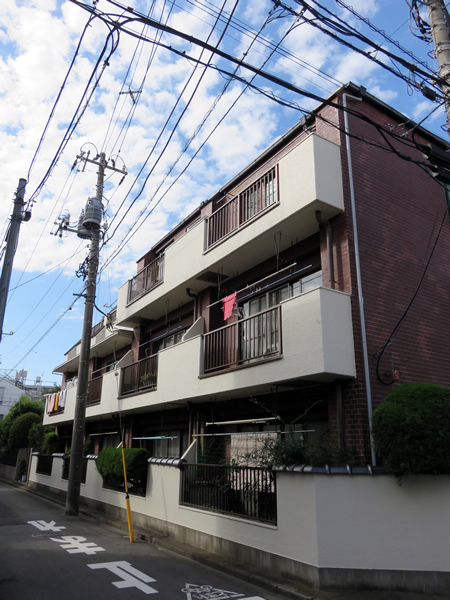 ヨシコー狛江の外観