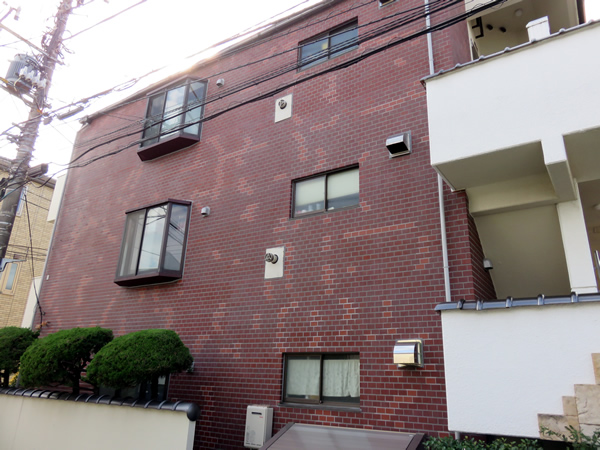 ヨシコー狛江の外観