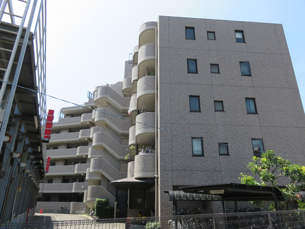 ネオステージ相模大野の外観