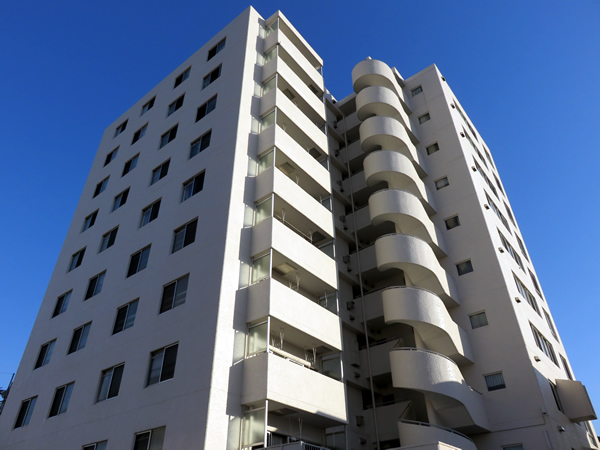 ユニハイム八王子の外観