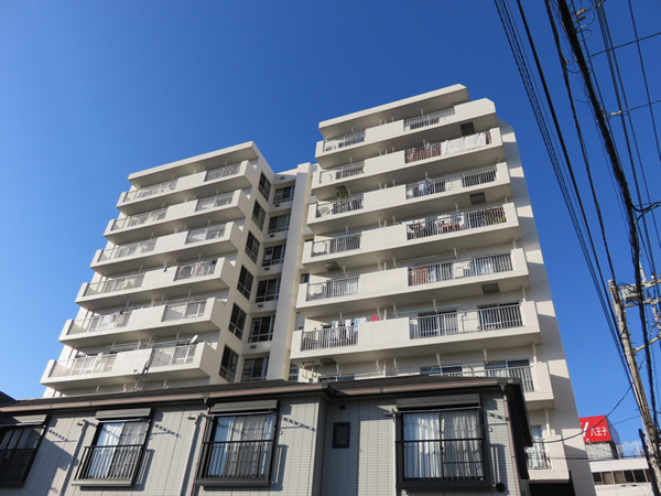 ユニハイム八王子の外観