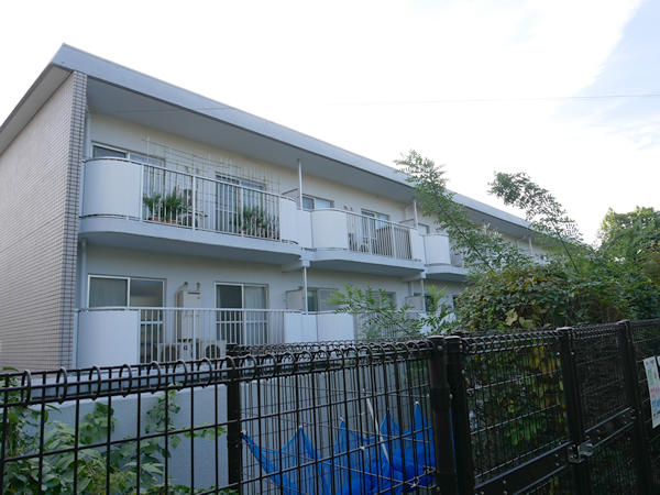 目白スカイハイツの外観