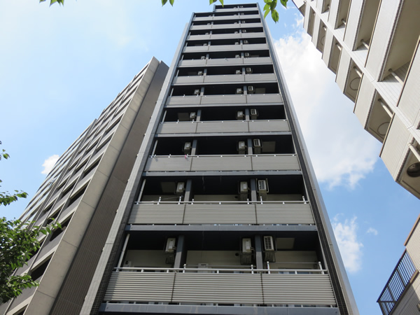 スパシエエルヴィエントアース板橋タワーの外観