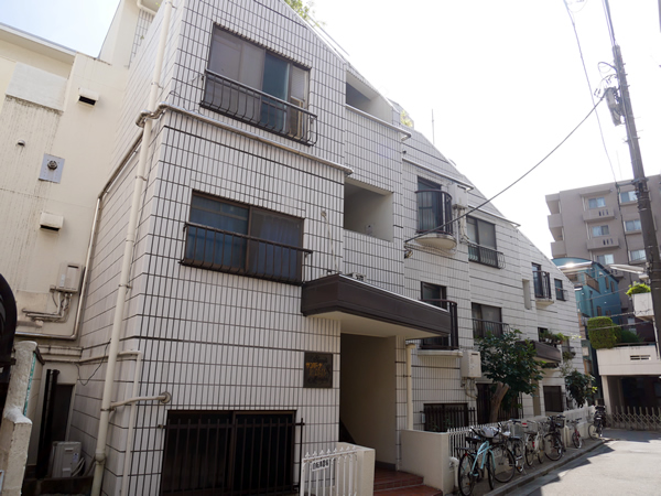 サンパーナ上落合の外観