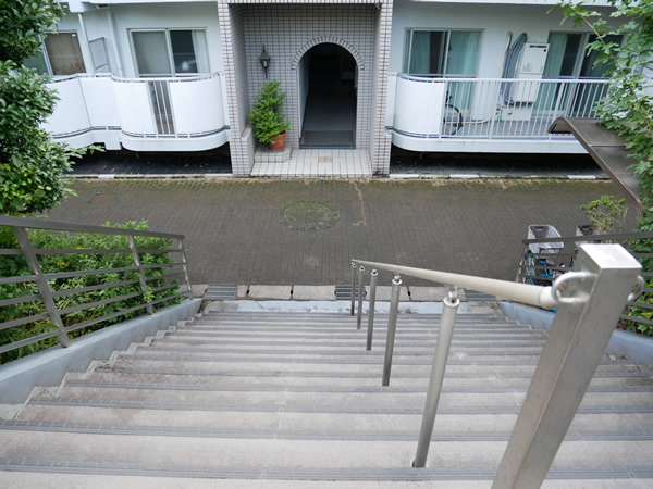 目白スカイハイツの外観