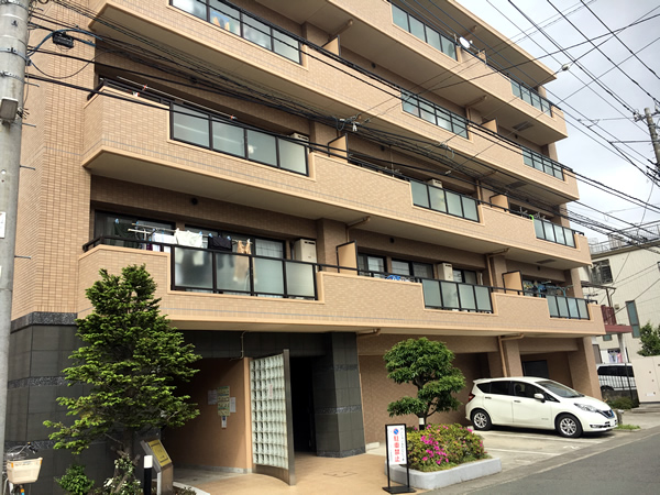 セザール中野島の外観