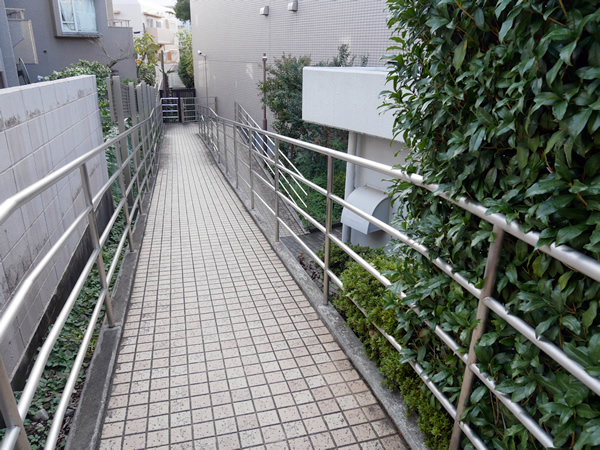 目白スカイハイツの外観