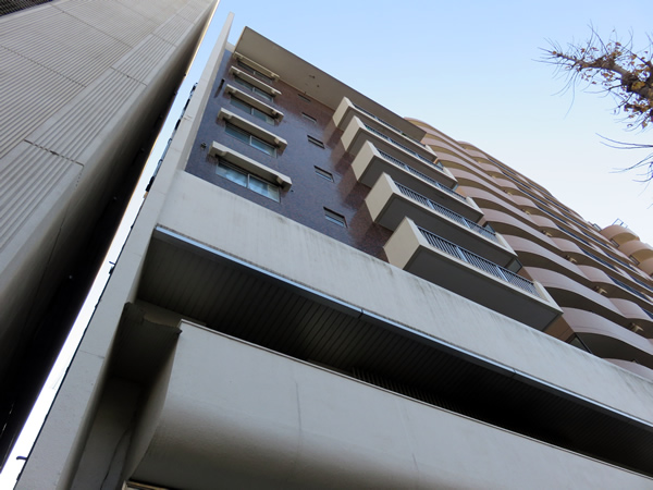 花川戸サニーマンションの外観