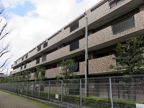 小田急相模原北パークホームズ2番館の外観