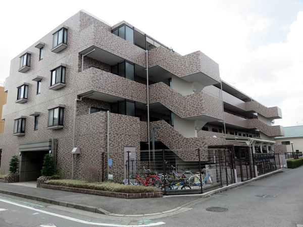 小田急相模原北パークホームズ2番館の外観