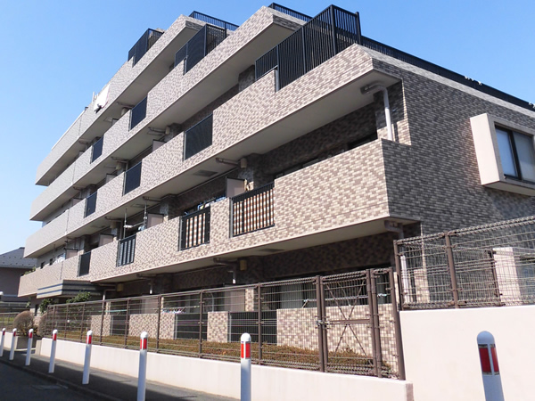 小田急相模原北パークホームズ2番館の外観