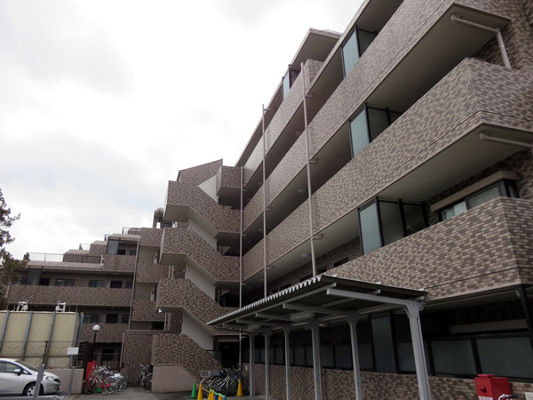 小田急相模原北パークホームズ2番館の外観