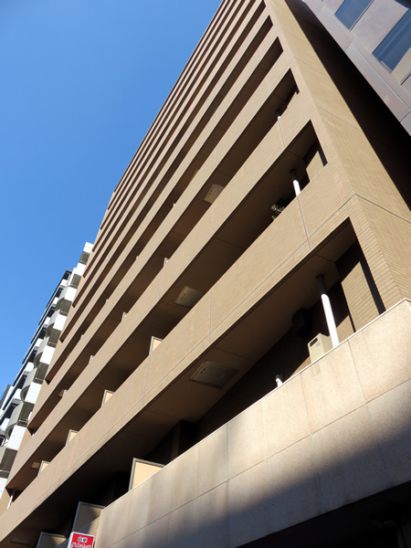 スカイコート九段下の外観