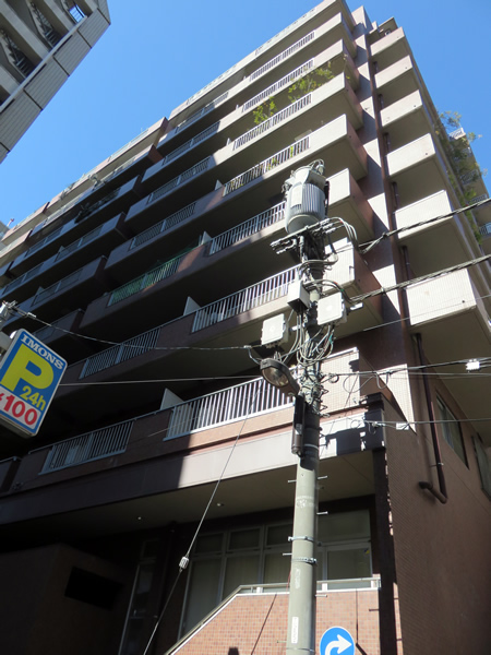 朝日九段マンションの外観